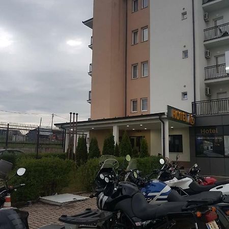 Hotel Rio Prishtinë Ngoại thất bức ảnh