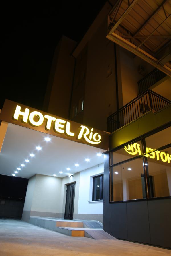 Hotel Rio Prishtinë Ngoại thất bức ảnh