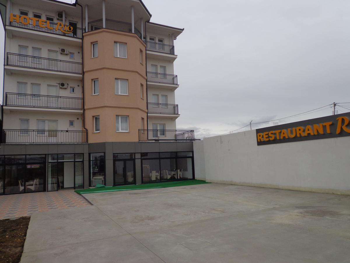 Hotel Rio Prishtinë Ngoại thất bức ảnh