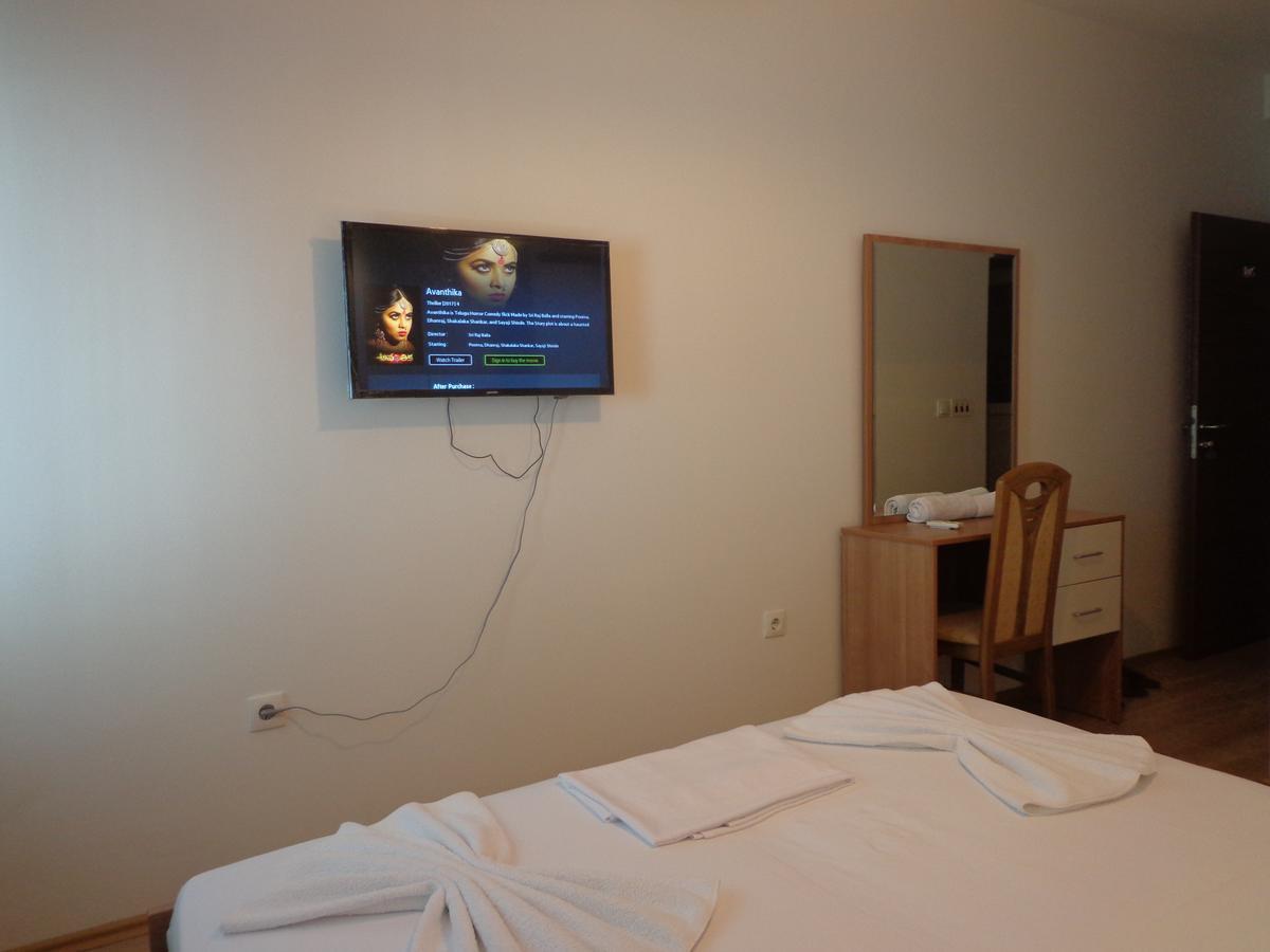 Hotel Rio Prishtinë Ngoại thất bức ảnh