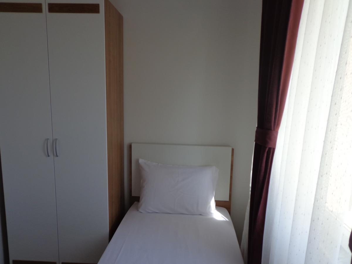 Hotel Rio Prishtinë Ngoại thất bức ảnh