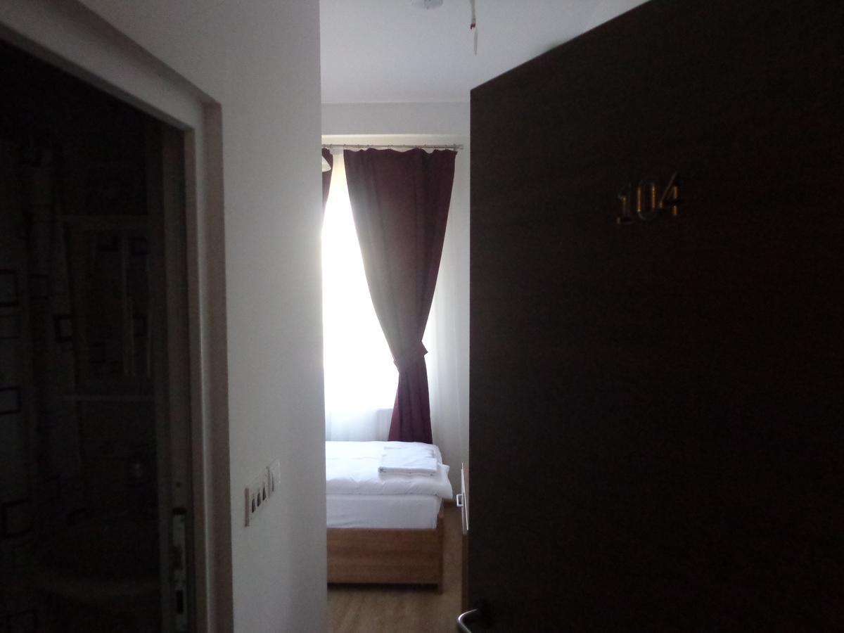 Hotel Rio Prishtinë Ngoại thất bức ảnh