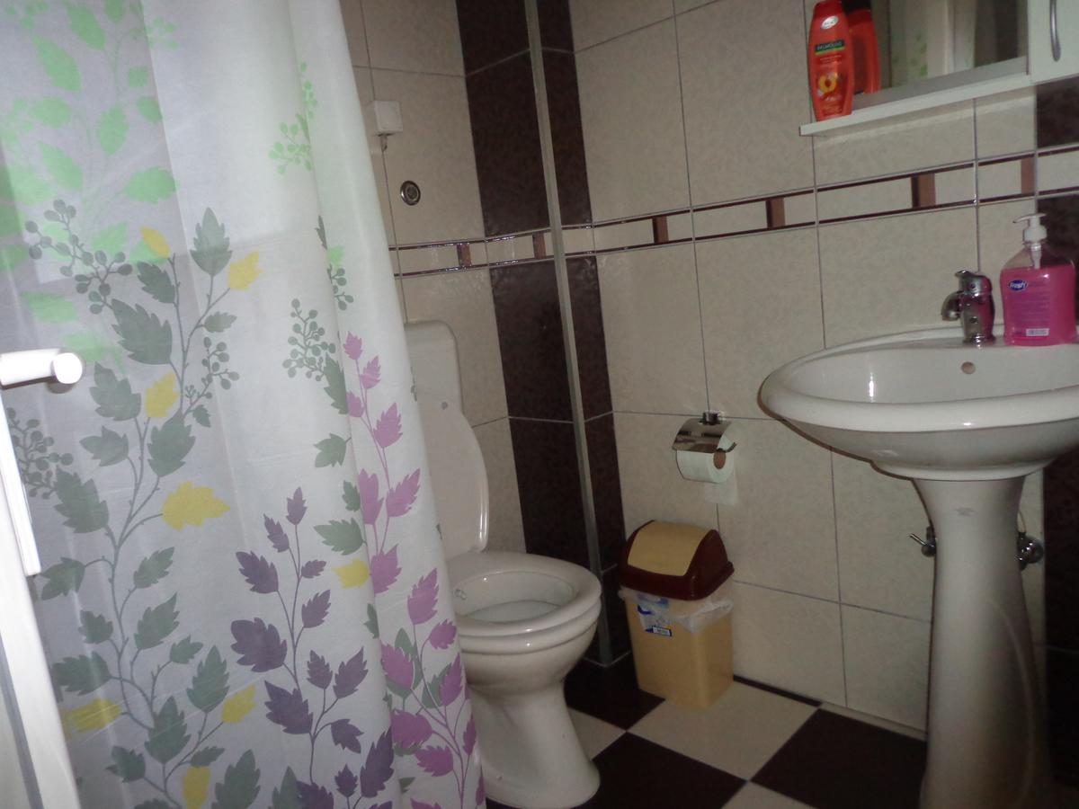 Hotel Rio Prishtinë Ngoại thất bức ảnh