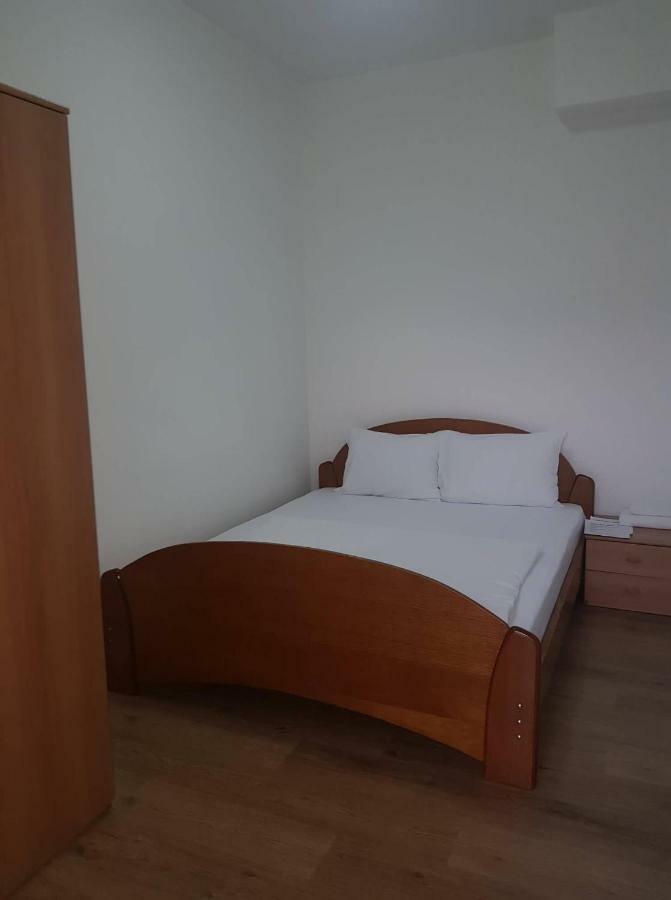 Hotel Rio Prishtinë Ngoại thất bức ảnh